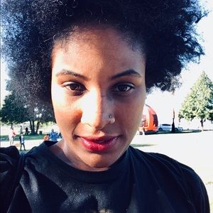 Meet your Posher, Latesha